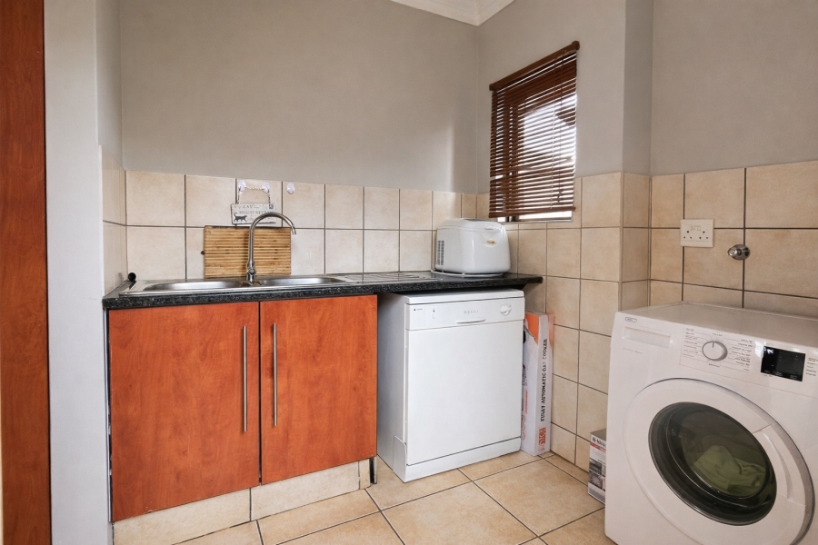 3 Bedroom Property for Sale in Melodie North West
